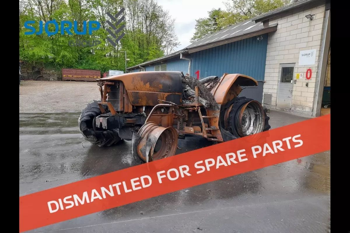 Case IH MXU 135 Traktor