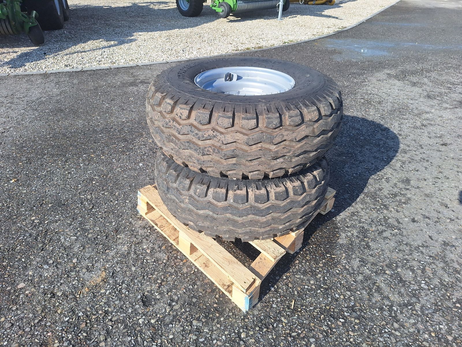 BKT 11.5/80-15,3 aw 702 komplettrad Räder und Raupenlaufwerk