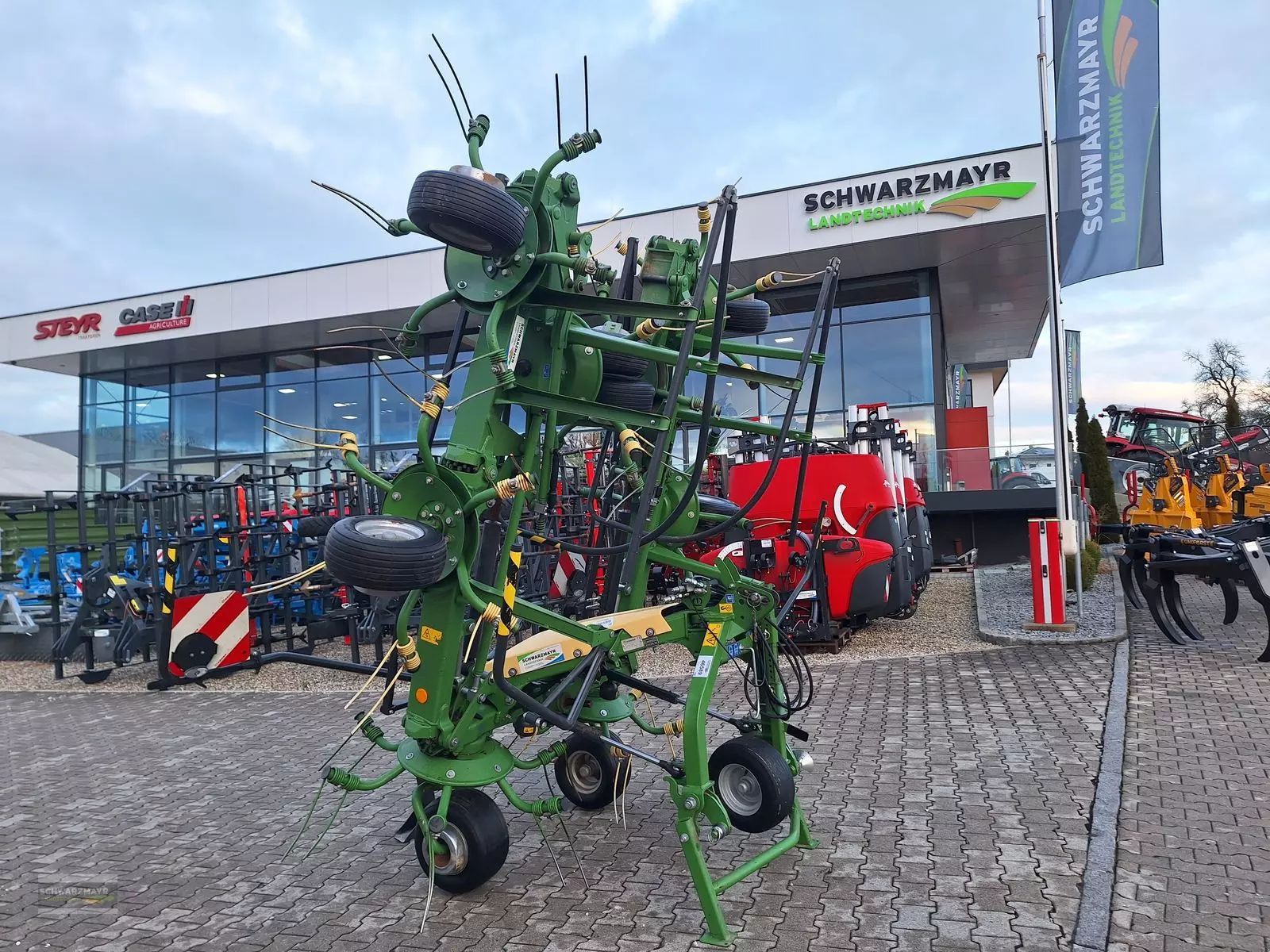 E-FARM: Krone Vendro 900 - Tedder - id FKME8BS - 14.022 EUR - Anul: 2020 - Austria