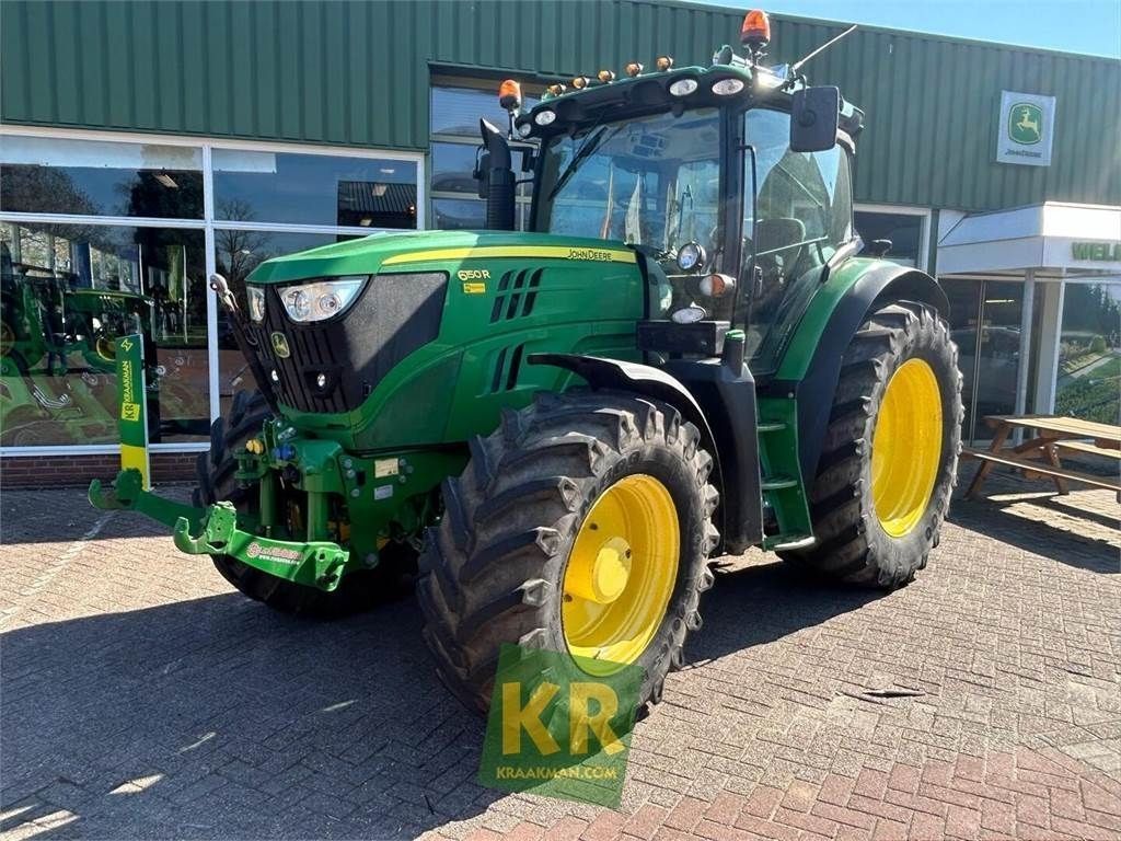 E-FARM: John Deere 6150 R - Traktor - id EUMRESJ - 49.500 € - Baujahr: 2015 - Abgelesene Motorstunden: 9.334,Niederlande