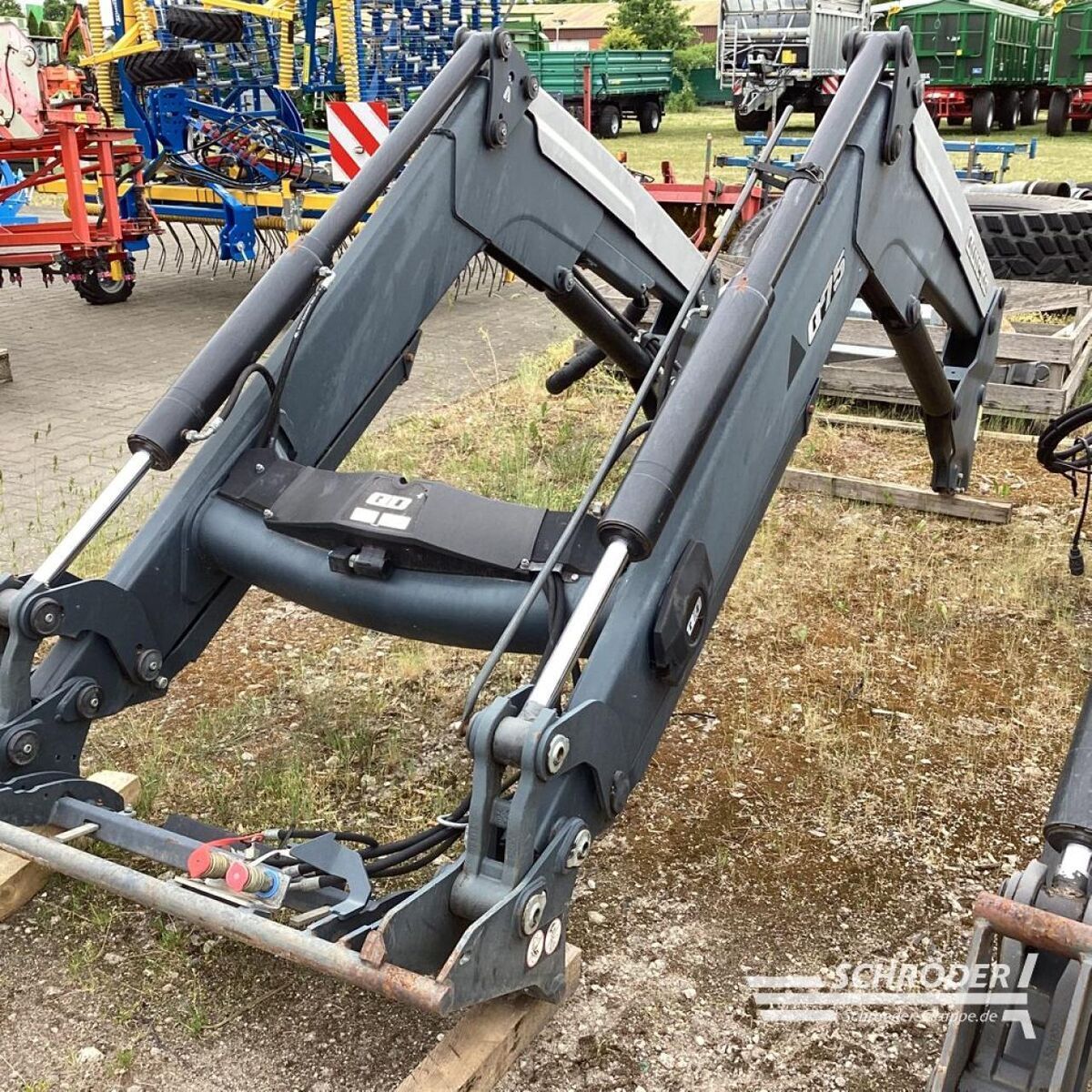 E-FARM: Alö quicke q75 - Outil - id QK9MZBA - 5 485 € - Année: 2010 - Allemagne