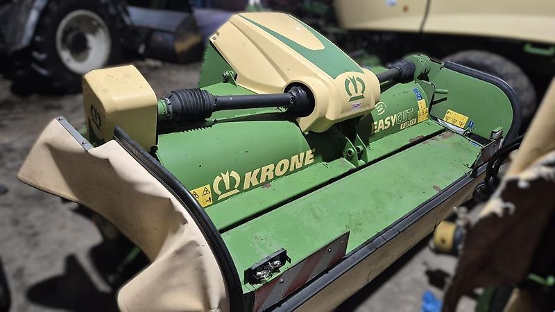 Krone mähkombination ec b1000 cv collect + easy cut f 320 cv Mower €42,500