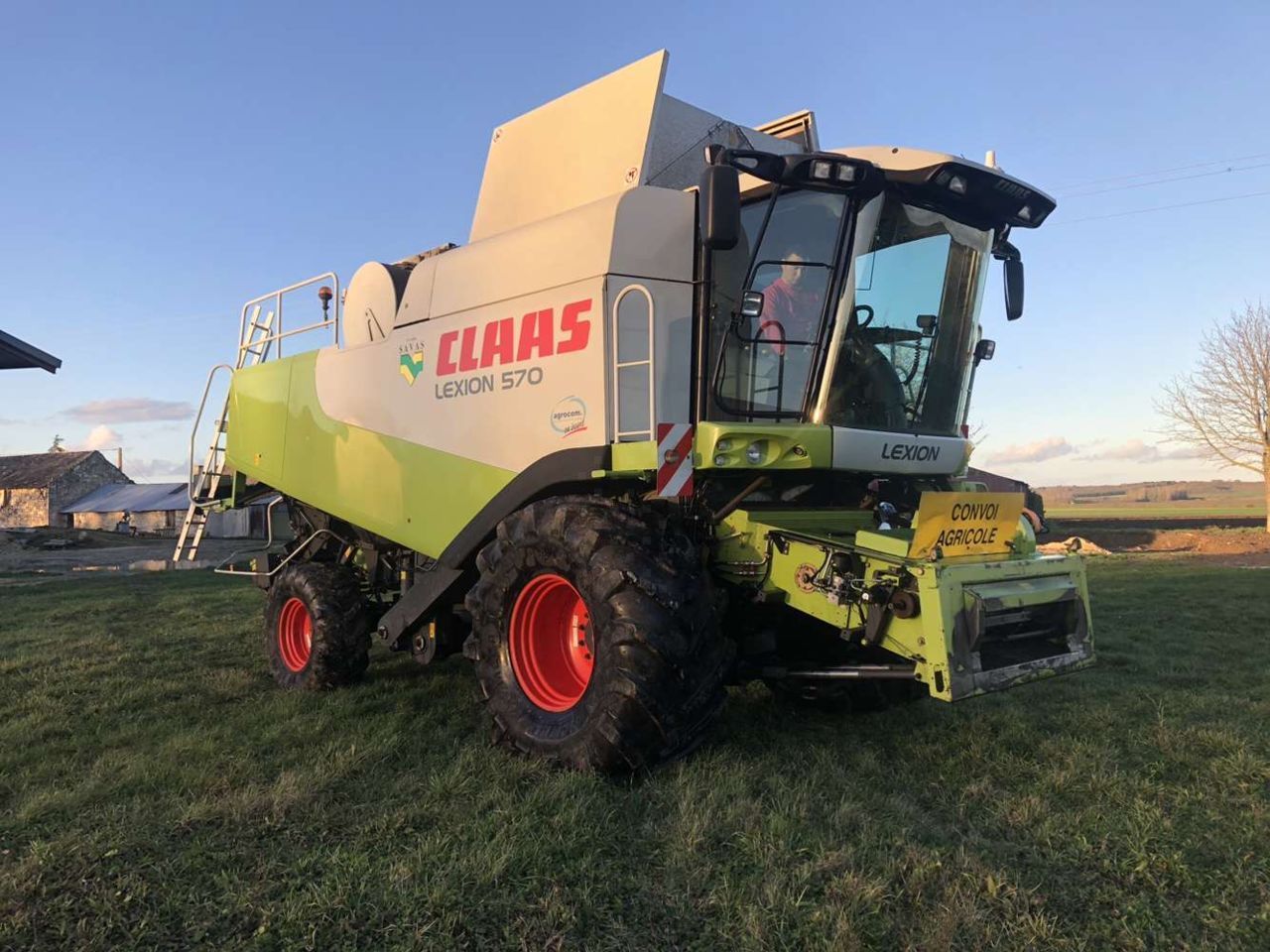 Claas Lexion 570 Combine harvester €70,000