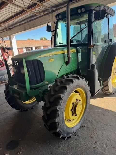 E-FARM: John Deere 5415 - Tracteur - id 2JTFLGG - 22 000 € - Année: 2008 - Lecture du nombre d'heure: 4 200,Puissance du moteur (chevaux): 82,Croatie