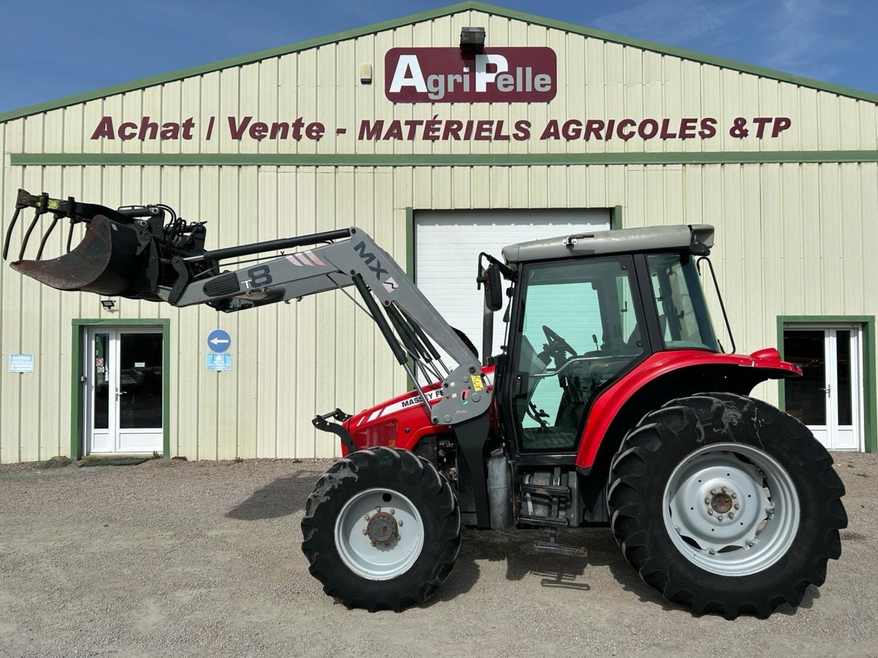 Massey Ferguson 5435 tractor 36.000 €