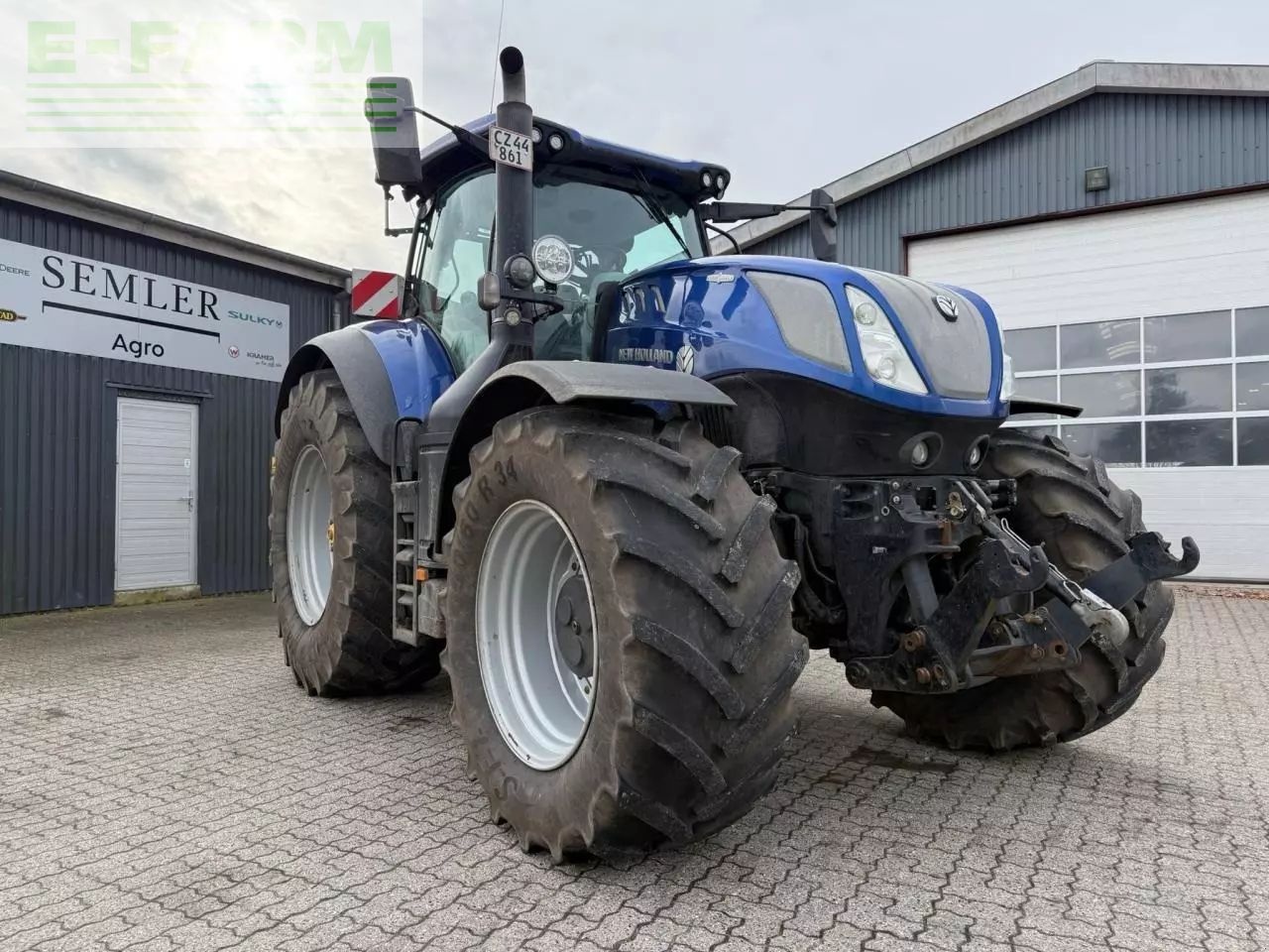 New Holland T7.315 Traktor 93 278 EUR