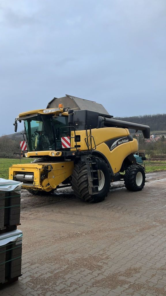 New Holland CR 980 Moissonneuse-batteuse 50 000 €