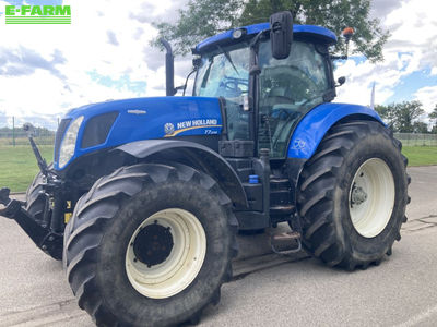 E-FARM: New Holland T7.235 - Τρακτέρ - id GVQYGK3 - 59.000 € - Χρονία: 2015 - Μετρητής ωρών: 4.900,Ισχύς κινητήρα: 185,Γαλλία