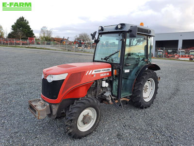 E-FARM: Massey Ferguson 3635 - Τρακτέρ - id IUEBRMX - 18.000 € - Χρονία: 2012 - Μετρητής ωρών: 5.500,Ισχύς κινητήρα: 80,Γαλλία