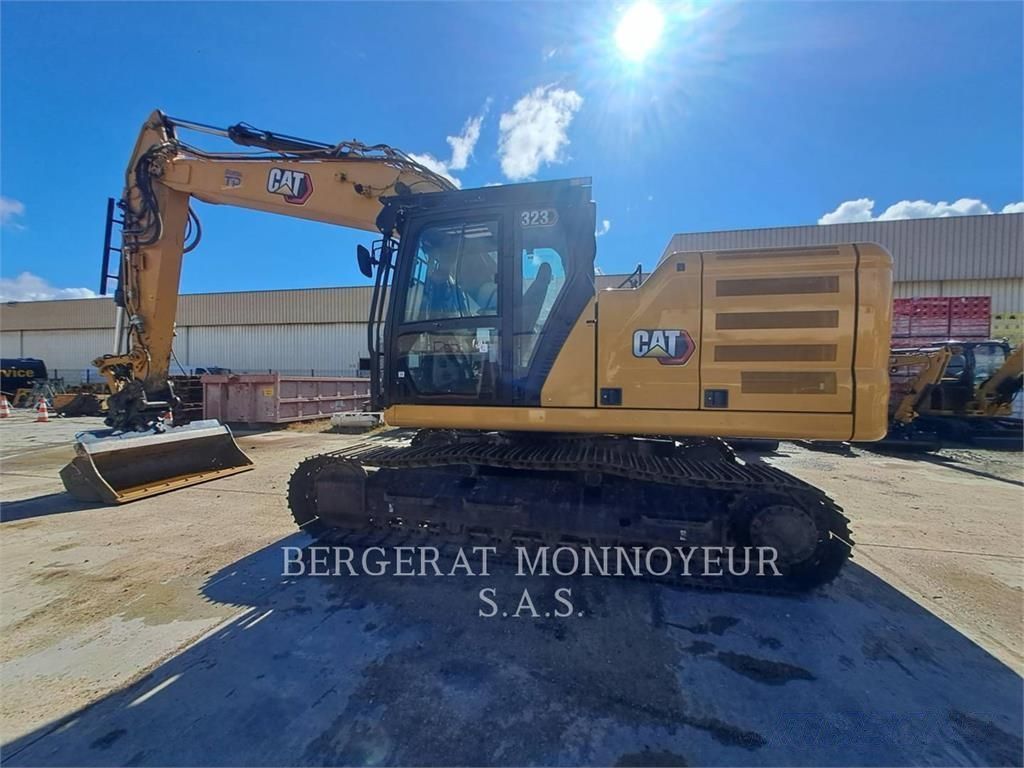 Caterpillar 323 Excavadora de orugas 155.000 €