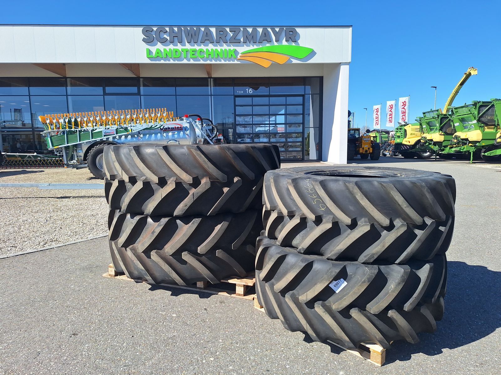 E-FARM: MICHELIN 710/70r42+600/70r30 - Ruedas y orugas - id 9VZIFMZ - Austria