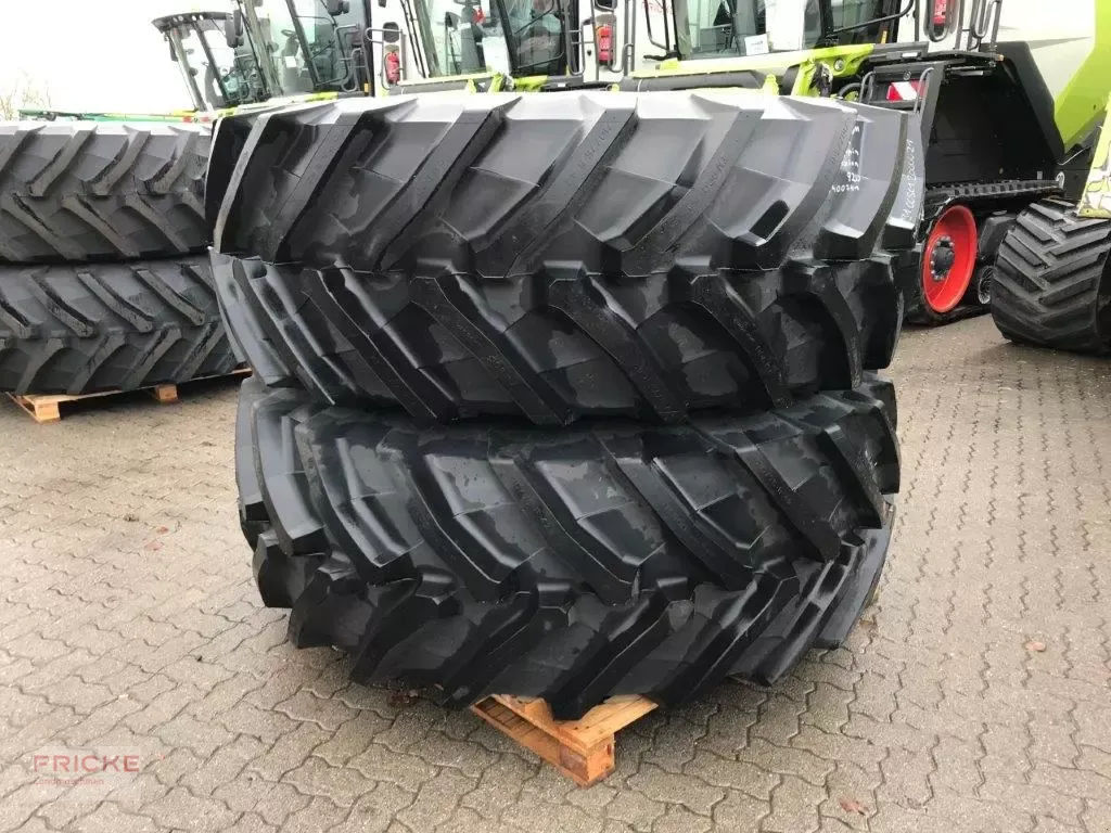 E-FARM: TRELLEBORG 710/75r42 - Pneumatico e cingolo - id G9BFQV4 - 12.450 € - Anno di costruzione: 2022 - Germania