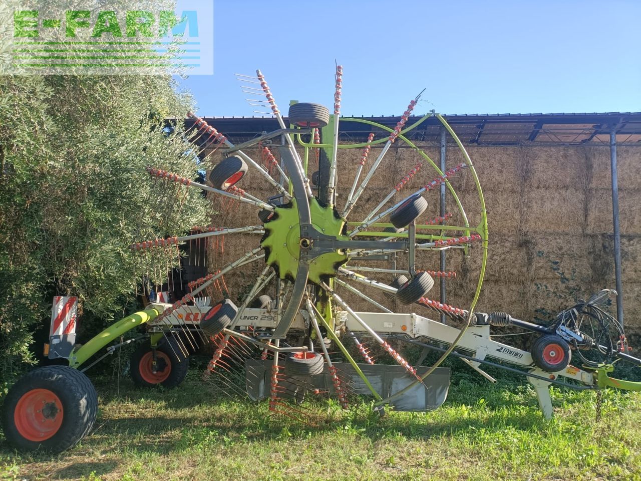 E-FARM: Claas Liner 2900 - Tedder - id M5URMBB - 19.500 € - Año: 2012 - Italia
