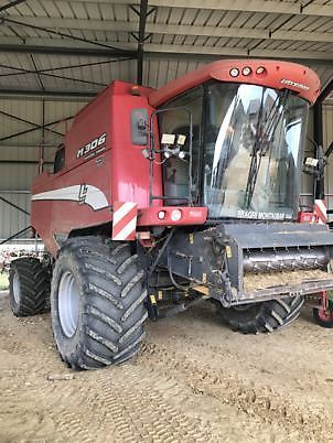 E-FARM: Laverda M 306 - Moissoneuse-batteuse - id YA6PJUQ - 52 000 € - Année: 2007 - Lecture du nombre d'heure: 5 200,France