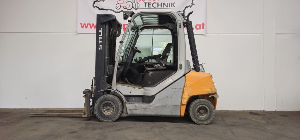Still rx70-25 Вилочный погрузчик 19 000 €