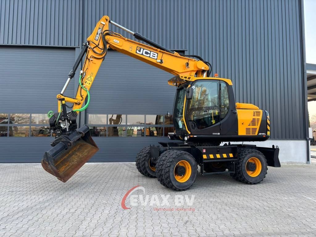 JCB js 145 wt sv Wheeled excavator €136,000