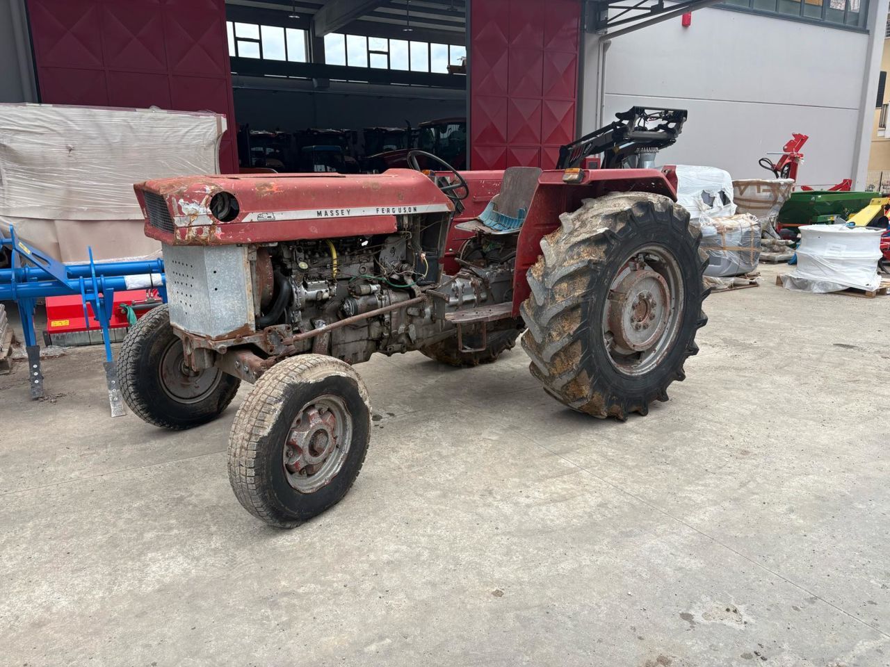 E-FARM: Massey Ferguson 188 - Tracteur - id X4RI6I3 - Année: 1986 - Puissance du moteur (chevaux): 88,Italie