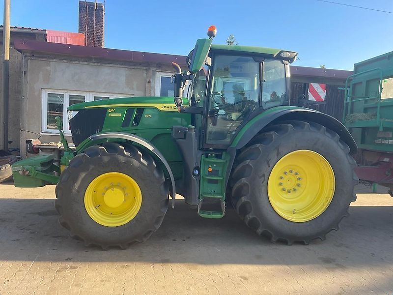 John Deere 6R 195 Tractor €168,500