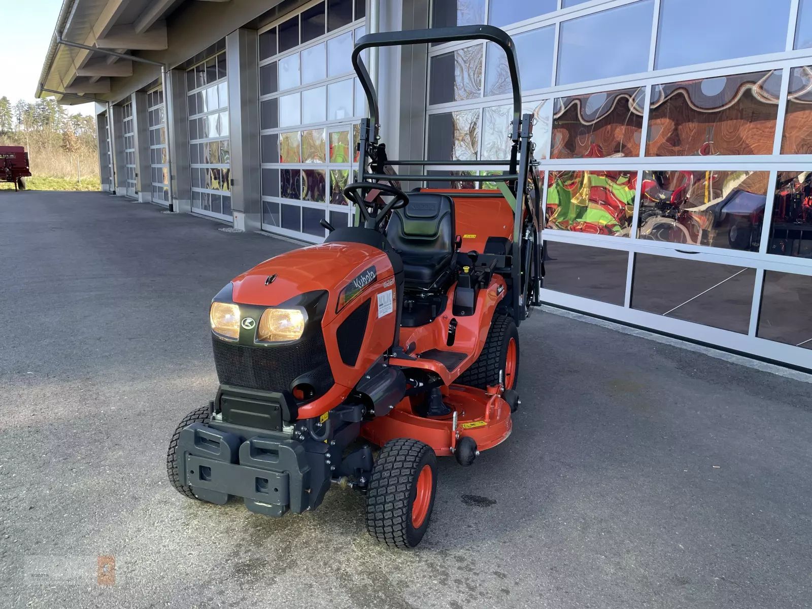 E-FARM: Kubota G261 HD 54 - Tondeuse - id D7JTINT - 23 235 € - Année: 2023 - Allemagne