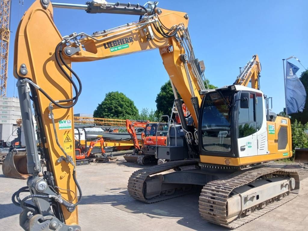Liebherr r 922 litronic Excavadora de orugas 165.000 €