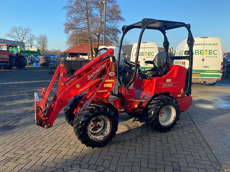 E-FARM: Schäffer 2033 - Ładowarka kołowa - id J8U6KLC - 21 000 € - Niderlandy