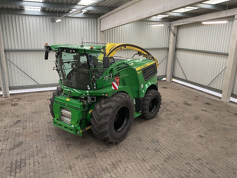 John Deere 8600 Self propelled forage harvester €295,000