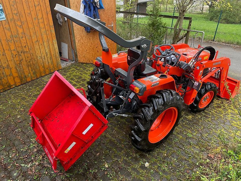 Kubota L 3200 Trattore 18.640 €