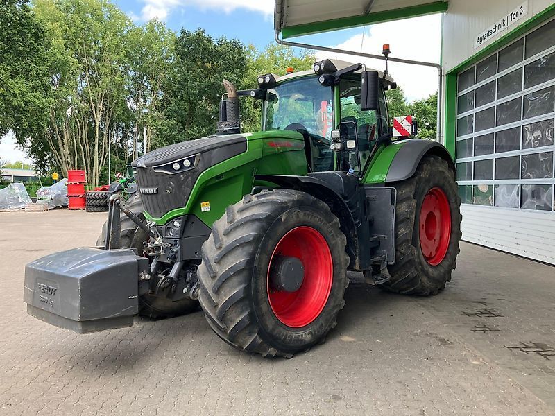 E-FARM: Fendt 1050 Vario ProfiPlus - Tractor - id YXEH8NT - 235.500 EUR - Anul: 2020 - Citeste ore: 4.518,Muterea motorului: 500,Germania