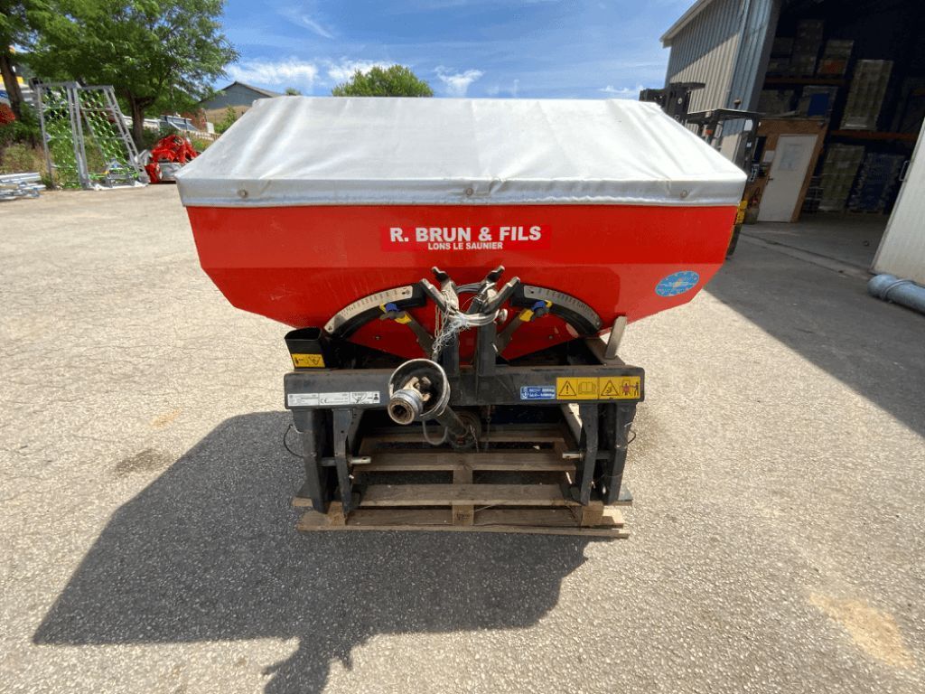 E-FARM: Kuhn mds 14.2 - Fertiliser spreader - id PEL1DBH - €5,500 - Year of construction: 2020 - France