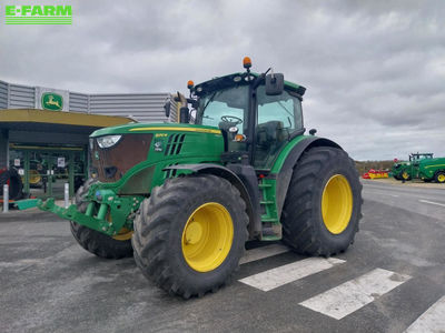 E-FARM: John Deere 6210 R - Tractor - id KKDVJGL - €83,000 - Year of construction: 2012 - Engine hours: 4,500,Engine power (HP): 210,France