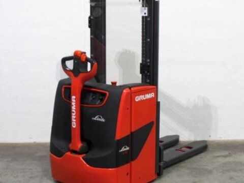 E-FARM: Linde l 14 1173 - Carrello elevatore - id 6WXWTIC - 5.850 € - Anno di costruzione: 2016 - Ore: 84,Germania
