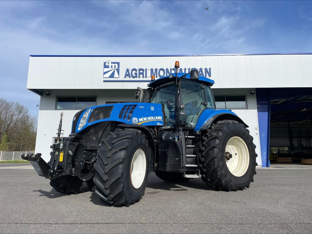 New Holland T 8.420 tractor 95 000 €