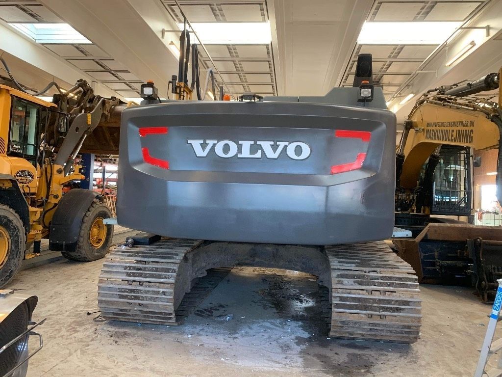 VOLVO ec 300 e Excavadora de orugas 100.116 €