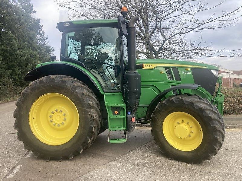 E-FARM: John Deere 6215 R - Tractor - id XJESW5I - 165.238 € - Año: 2023 - Horas: 1248,Potencia del motor: 215,Reino Unido