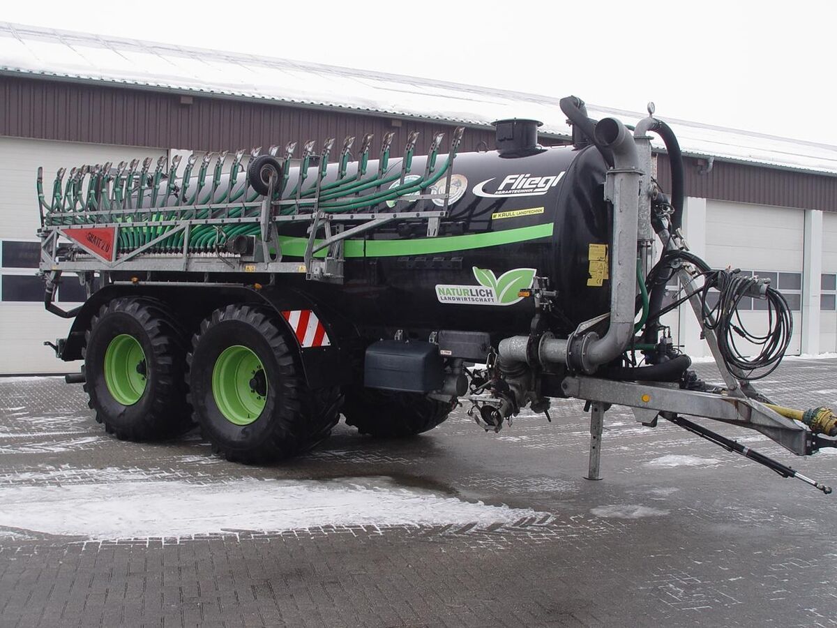 Fliegl Maxx Line Plus Tanker €89,000