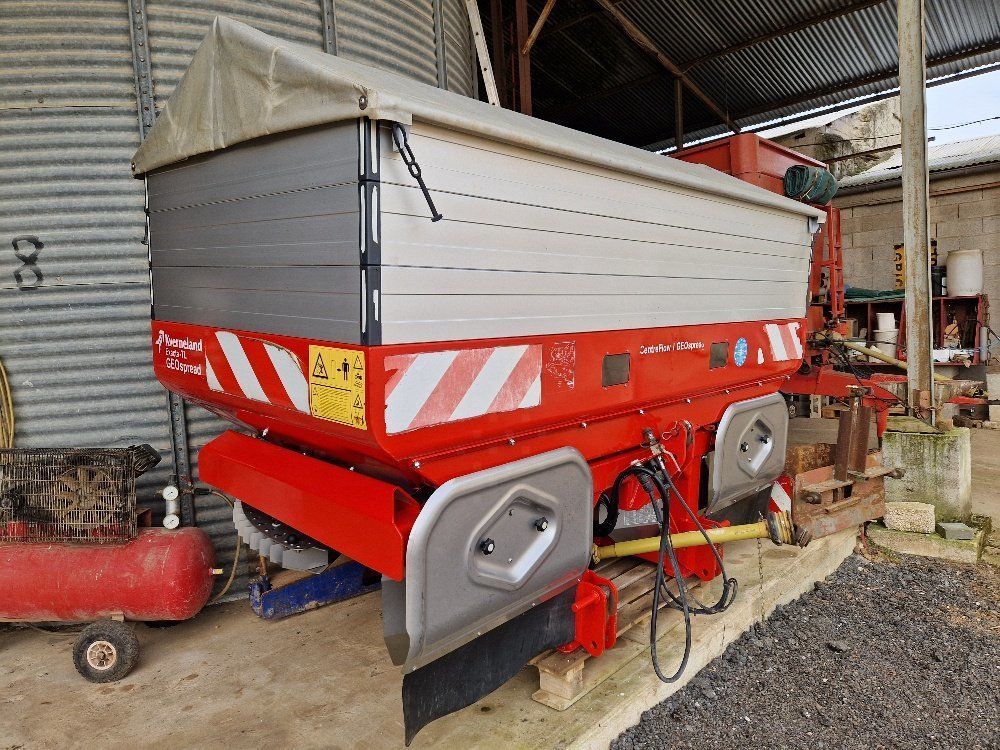 Kverneland exacta-tl geospread - 3900l - 24/45m - coupures de tronçons - pesée - dpae Epandeur d'engrais 13 000 €