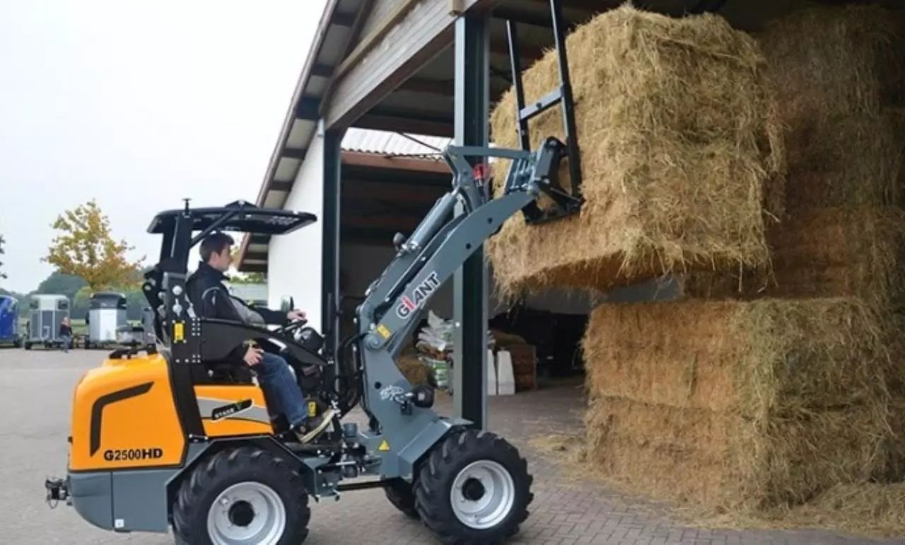 Giant G2500HD Ładowarka kołowa 44 037 €