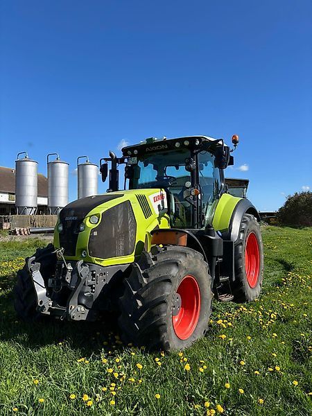 Claas Axion 810 Tractor €67,000