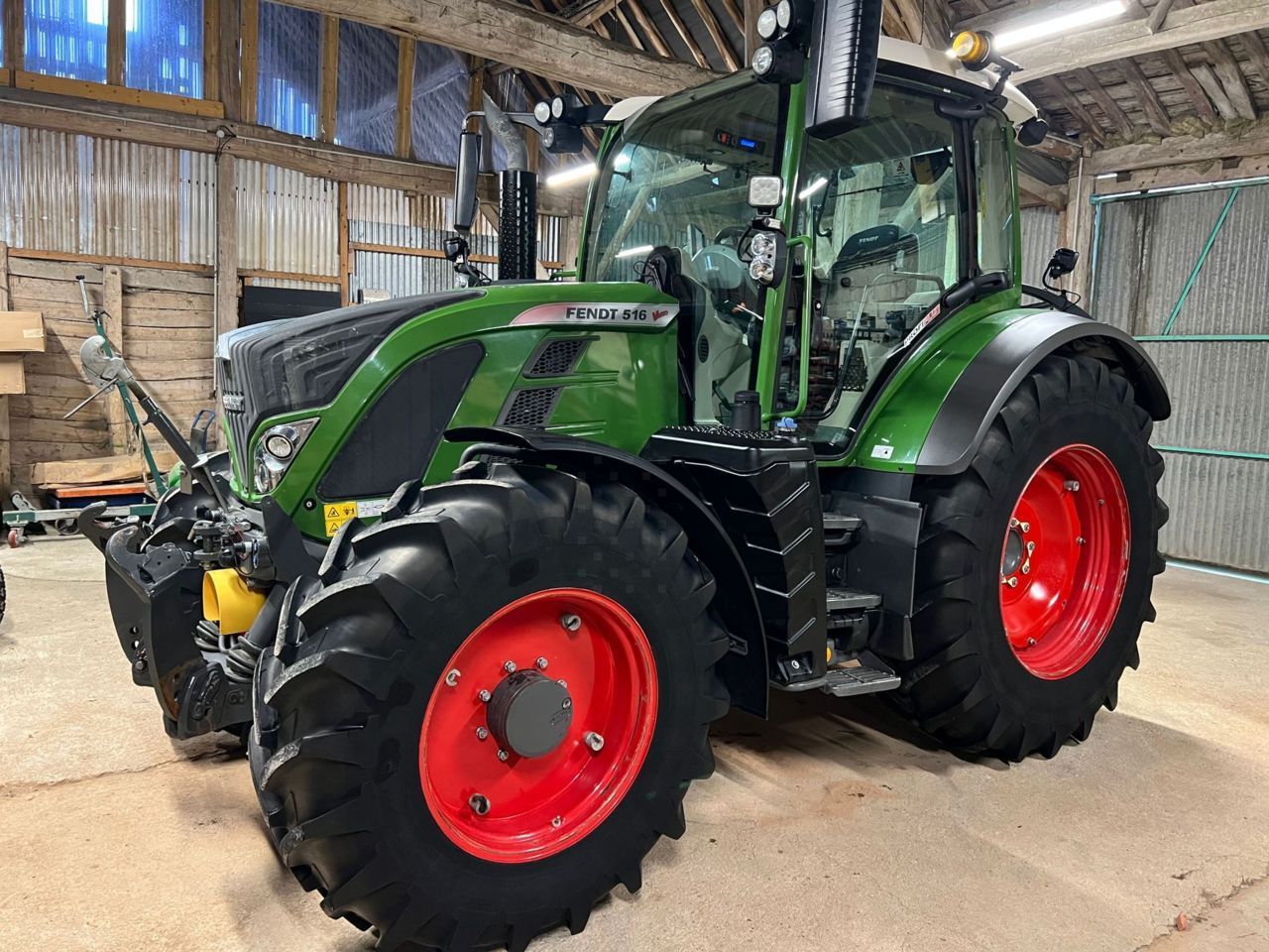 Fendt 516 Vario Profi Plus Трактор 129 500 €