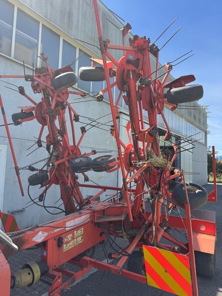 Kuhn GF 10601 TO Kreiselheuer 6.000 €