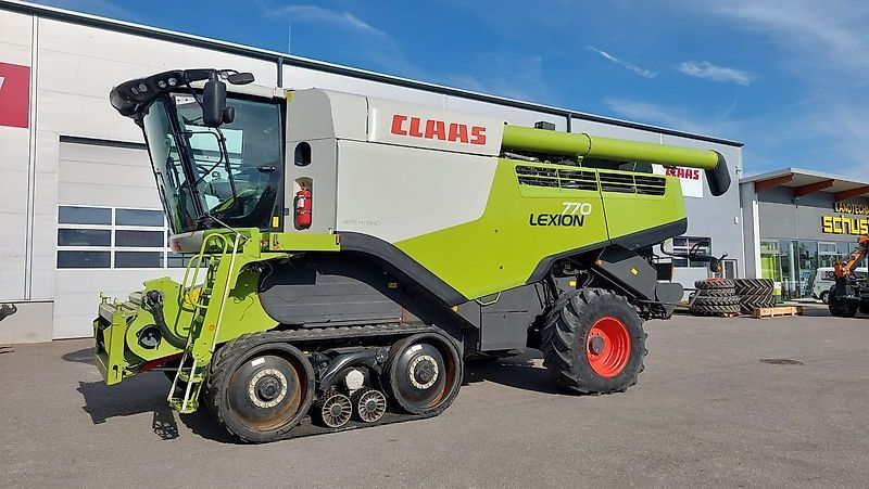 Claas Lexion 770 Terra Trac Combine harvester €146,500