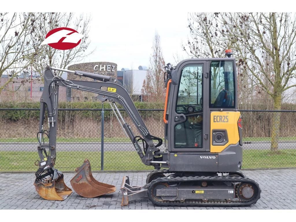 VOLVO ecr25 electric | jecr25d | tiltbucket | bucket | l Mini excavator €28,750