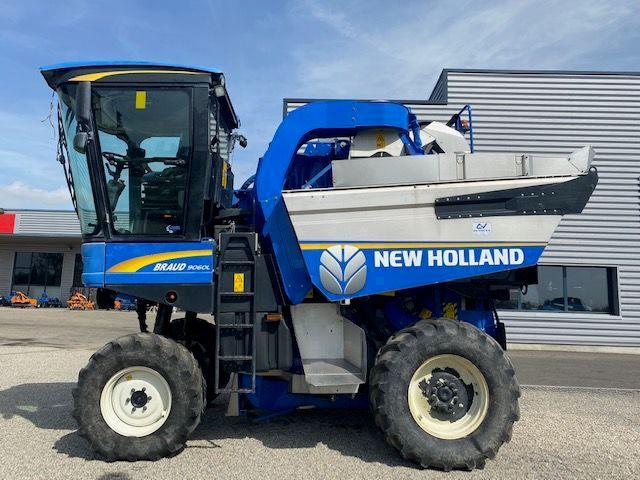 E-FARM: New Holland FR 9060 - Cosechadora de uvas - id NYS1UNX - 79.900 € - Año: 2010 - Francia