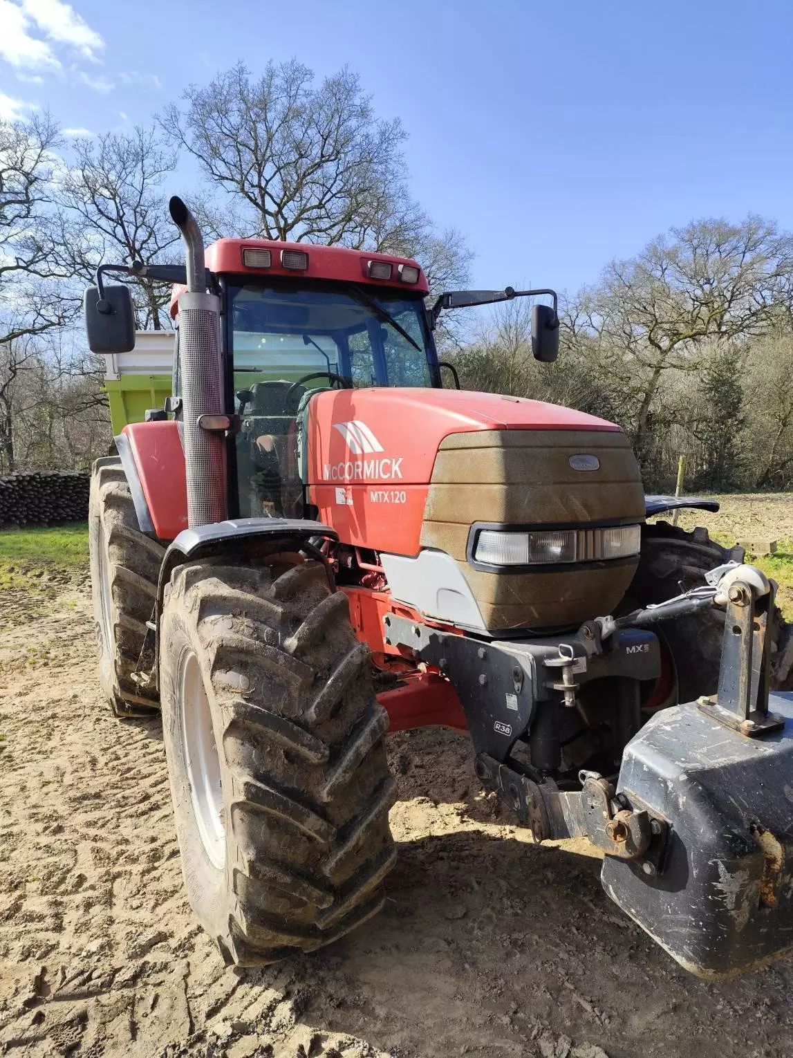 E-FARM: McCormick MTX 120 - Traktor - id WHZDFAE - 17 000 € - Rok produkcji: 2006 - Motogodziny: 7932,Moc silnika: 120,Francja