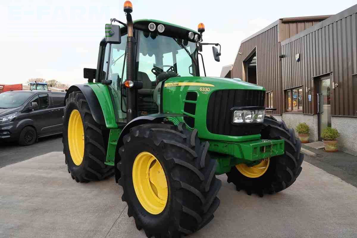 John Deere 6330 Traktor