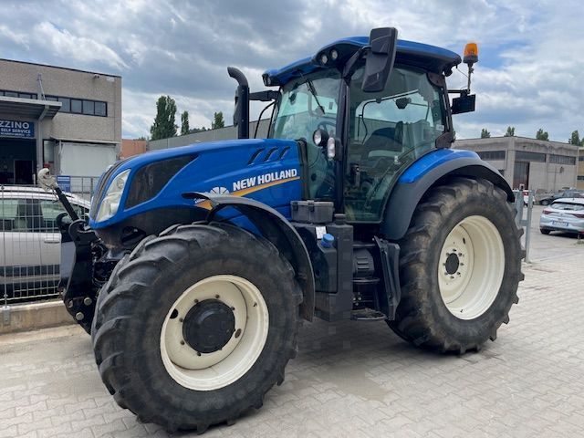 E-FARM: New Holland T6.180 - Traktor - id S4T1NSB - Baujahr: 2018 - Abgelesene Motorstunden: 963,Motorleistung (PS): 180,Italien