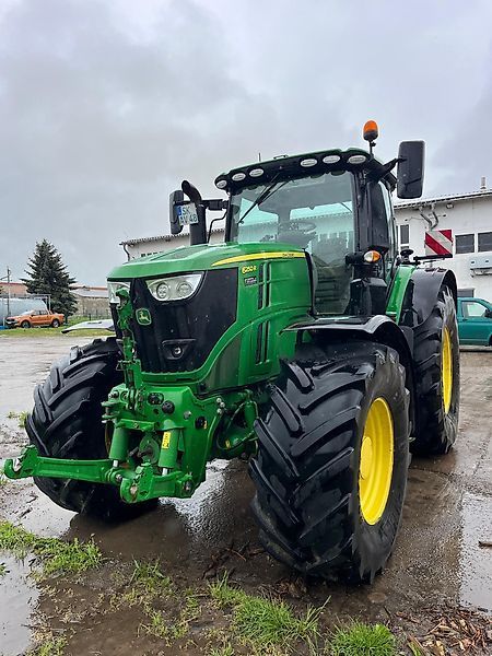 John Deere 6250 R Tractor €107,000