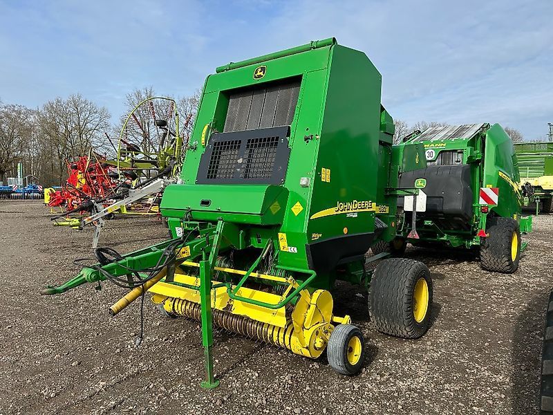 John Deere 592 Presă de balotat 9.800 EUR