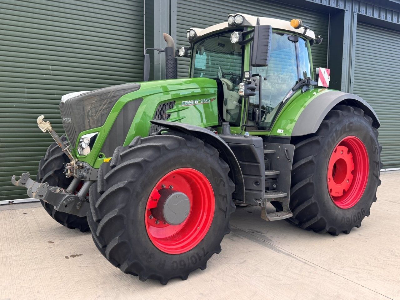 E-FARM: Fendt 936 Vario ProfiPlus - Traktor - id AWTZNDT - 131.007 € - Baujahr: 2018 - Abgelesene Motorstunden: 6.486,Motorleistung (PS): 360,Vereinigtes Königreich