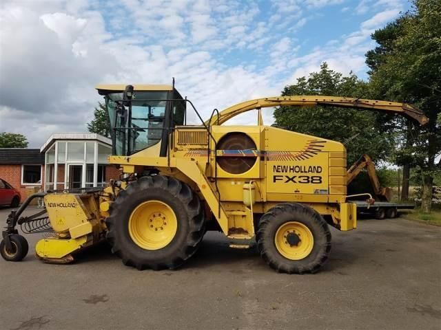 New Holland FX 38 Sieczkarnia samobieżna
